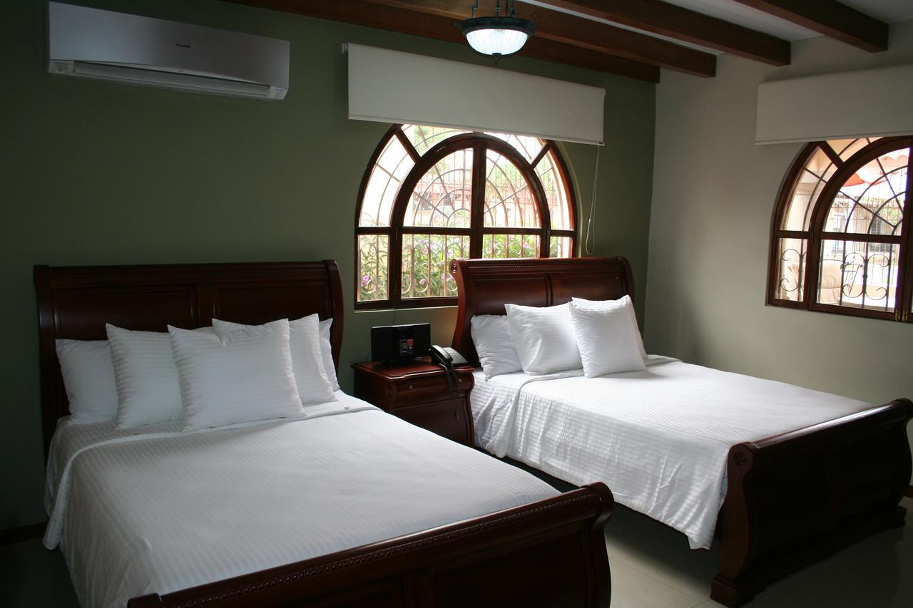 Hotel Maria Isabel Manta Exterior photo